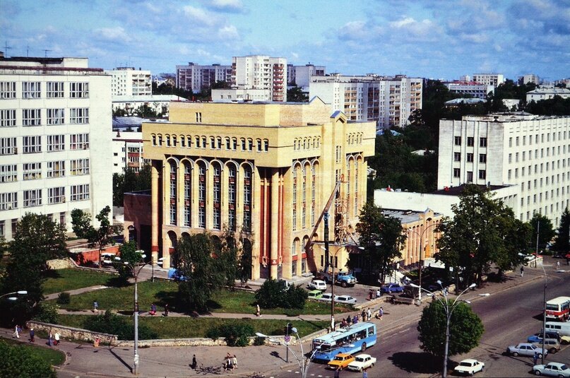 Маркс тц. Таганская, дом 2. Тц арбат маркс. Арбат маркс. Очки мармалато.