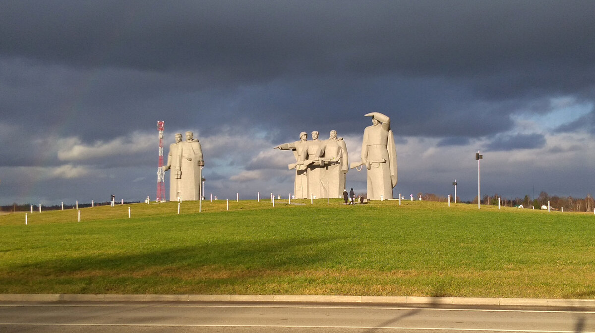 О том, что знаменитый на всю страну разъезд Дубосеково находится в считанных километрах от Волоколамска, знают далеко не все