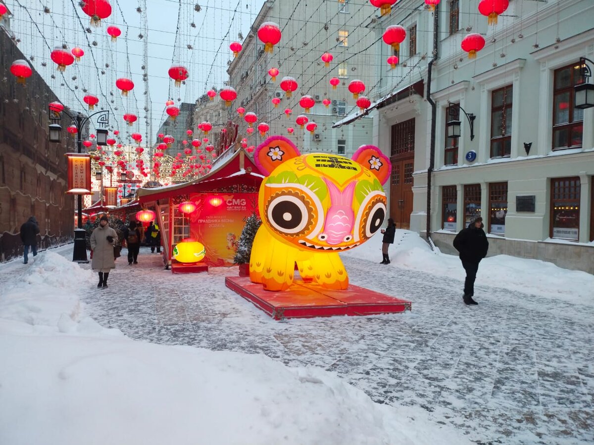 Салфетки desna однослойные бумажные, 40 шт. Пакет прор. Пакет с пласт. Пластиковая ручка пакет новый год. Нг 40.