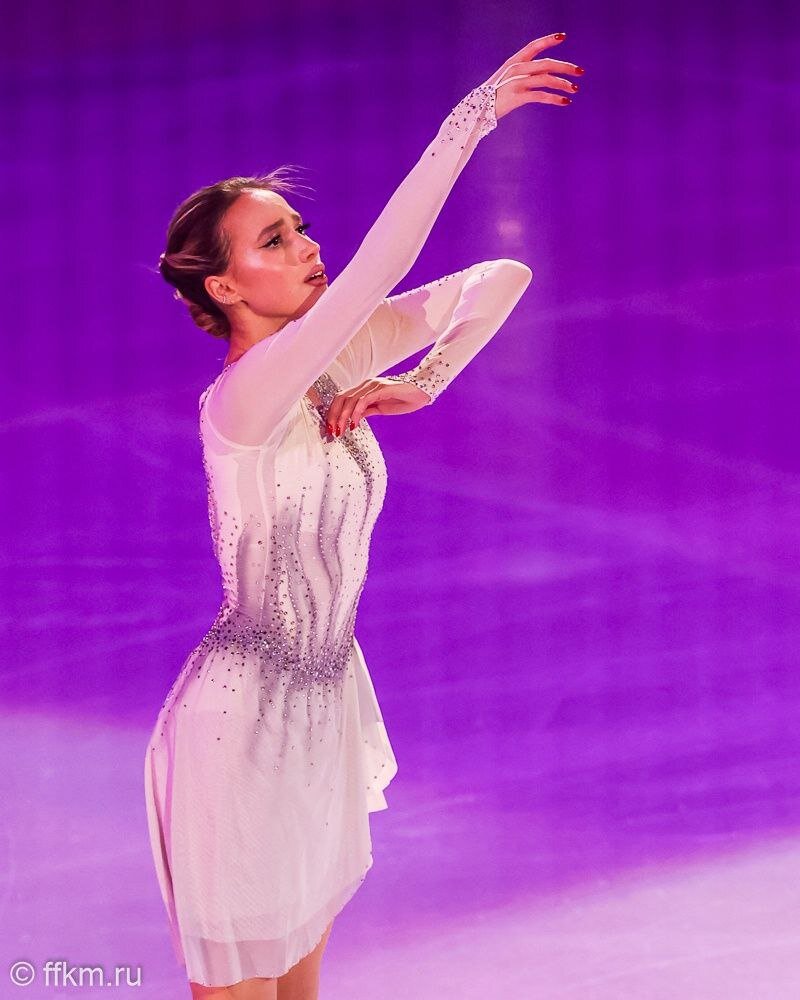 Камила валиева чемпионат россии по прыжкам. Жеребьевка фигурное катание 2024. Камила валиева фигуристка. Чемпионат россии по фигурному катанию. Камила валиева фигуристка 2022.