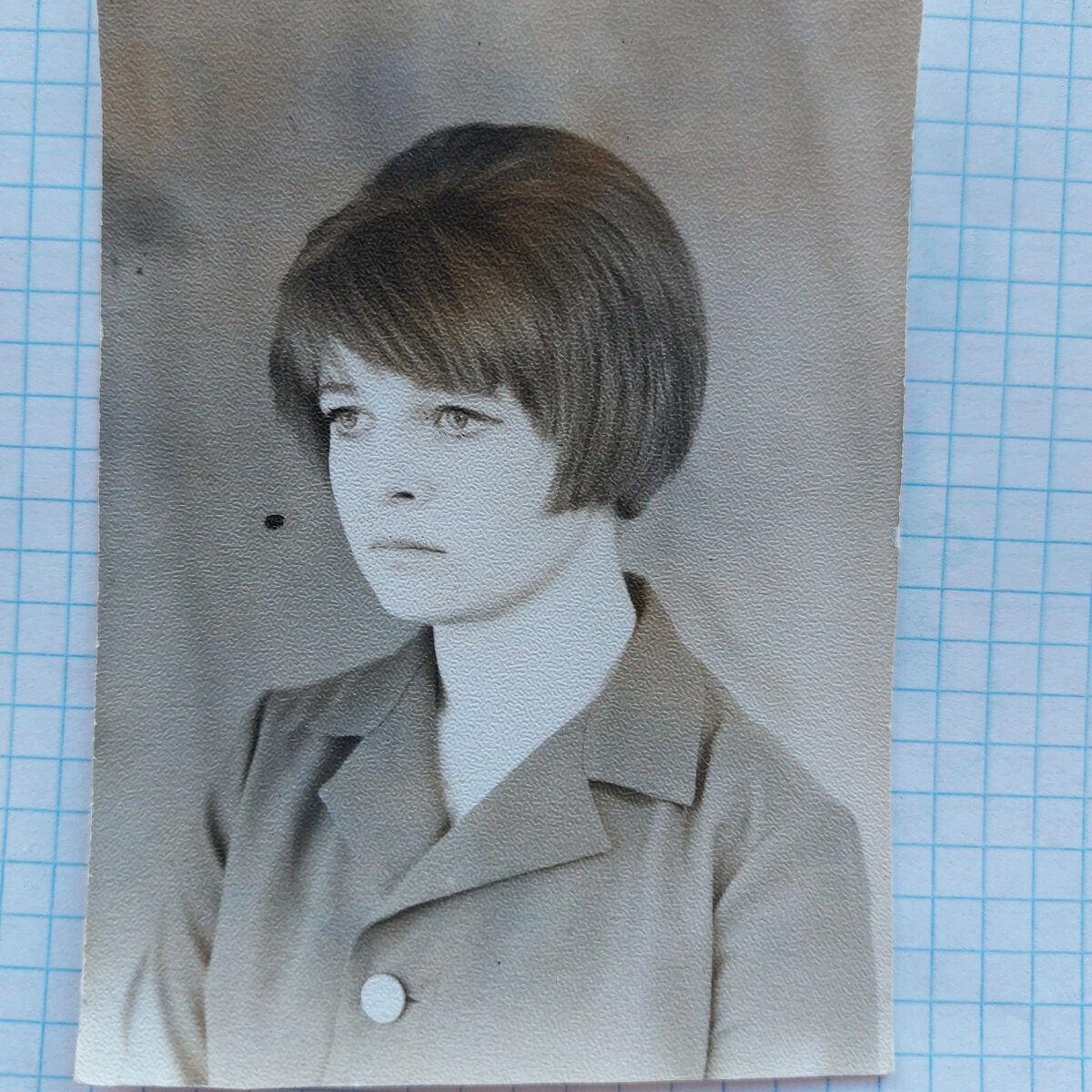 Это Галя Иунихина. Одноклассница. Возможно, что это фото 1967года.