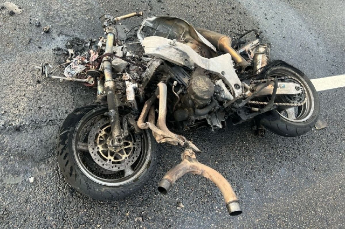    На Кубани при столкновении машины «Чери» и мотоцикла «Хонда» погиб байкер