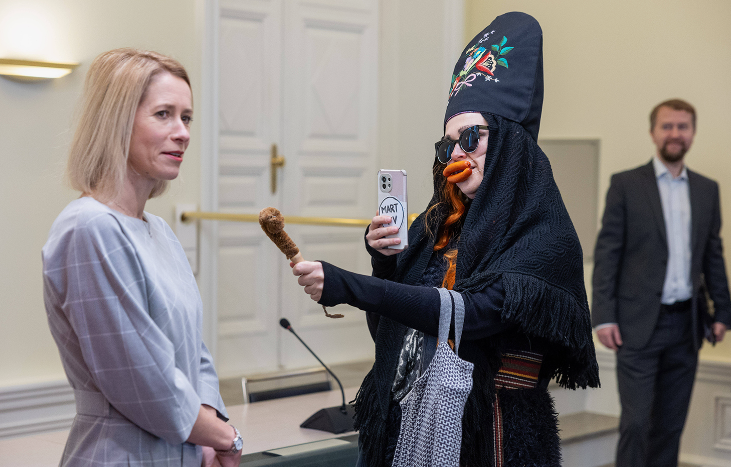  Кая, как же ты до жизни такой докатилась? (фото с сайта piternews24.ru)