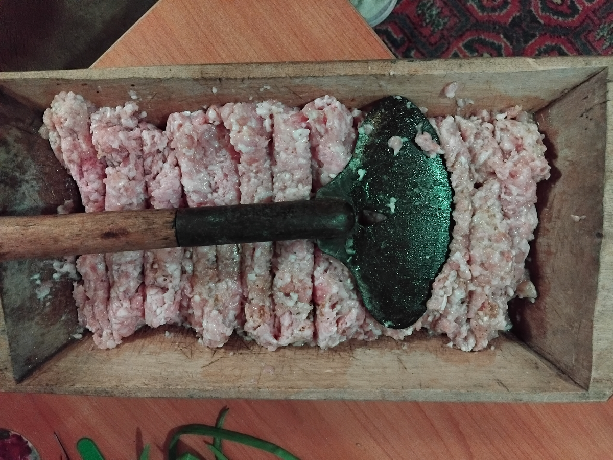 Корыто и сечка - залог хорошего фарша!