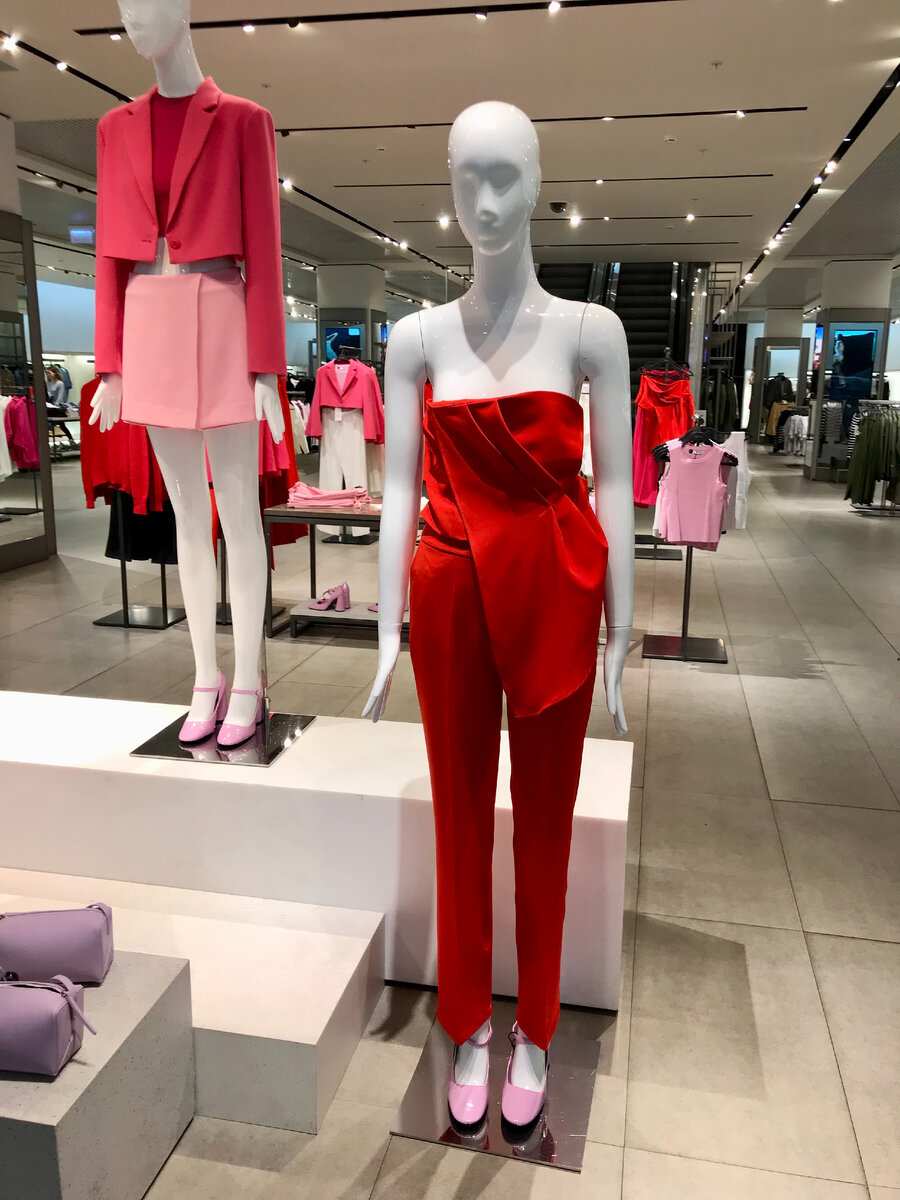 фото автора из магазина Maag