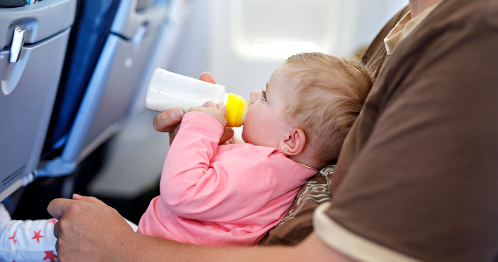 Как получить люльку для ребёнка в самолёте?