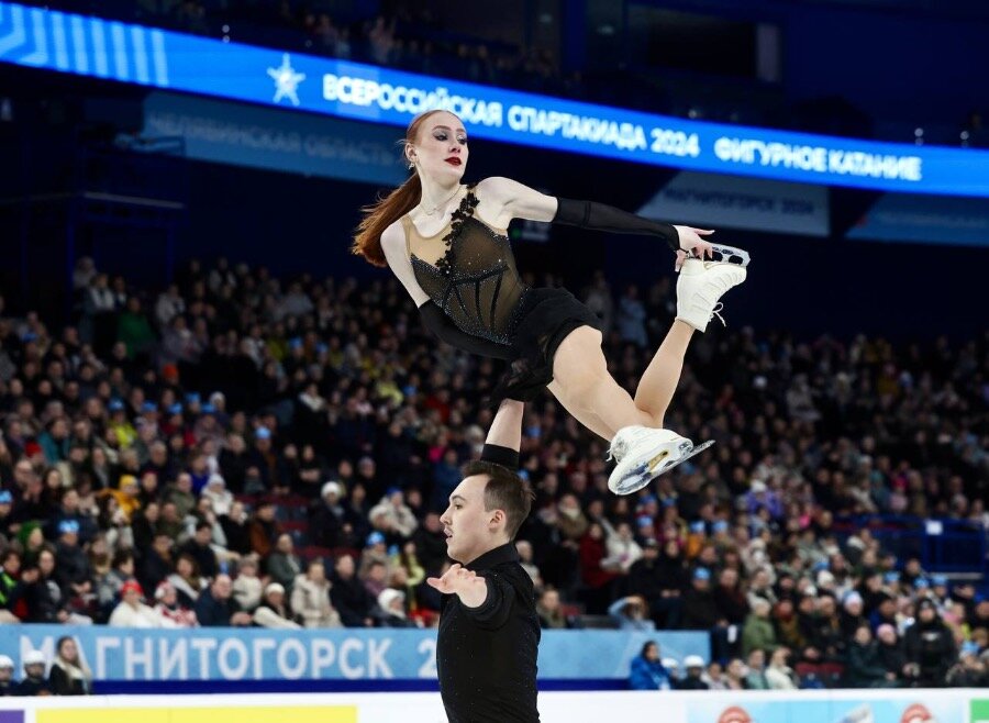 фигуристы россии 2021. камила валиева чемпионат россии 2022. сборная россии по фигурному катанию 2021. чемпионат европы по фигурному катанию 2022. тарасова и морозов 2023.