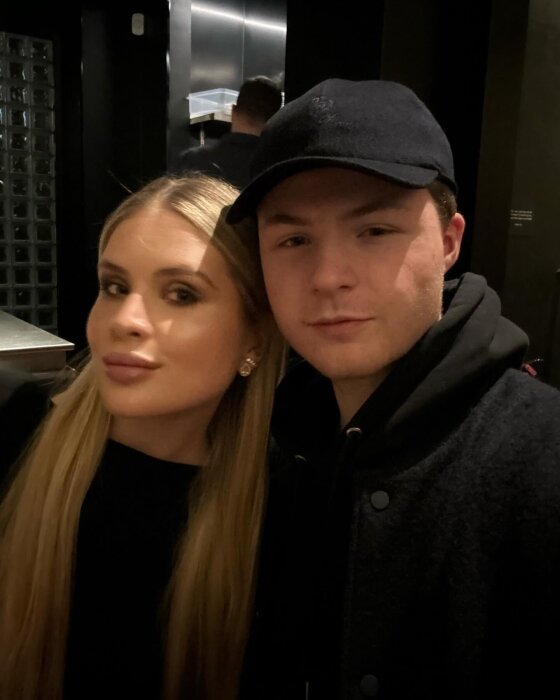  Устинья Малинина со своим женихом Заком. / Фото: социальные сети