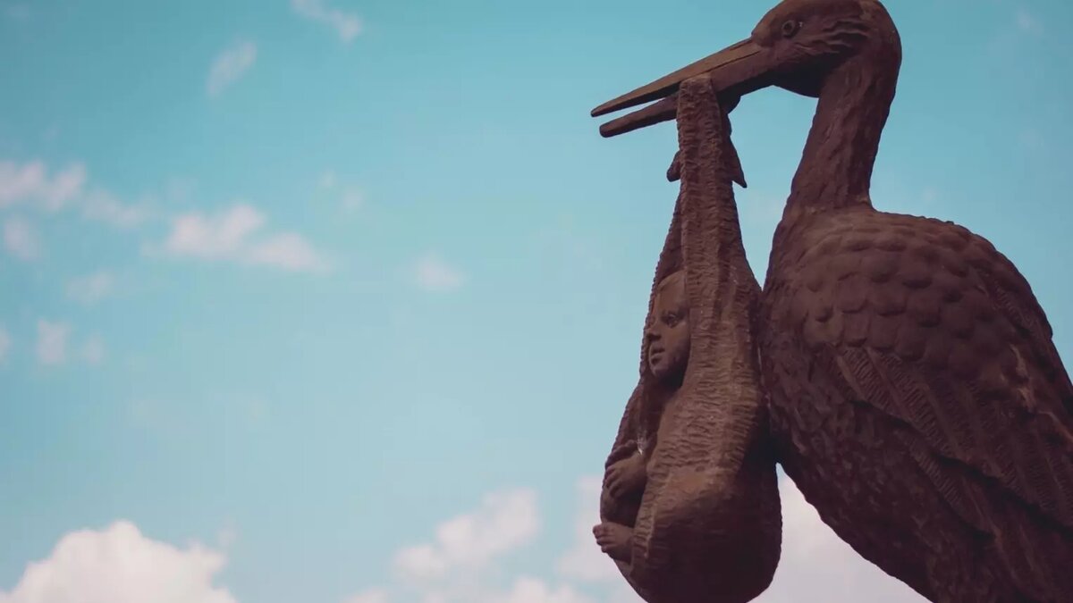     В Казани на прошлой неделе на свет появились 367 детей. О том, какие имена стали самыми редкими, а какие чаще всего выбирали родители, сообщили в управлении ЗАГС столицы РТ.