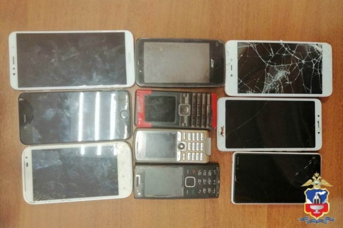    Двоих жителей Барнаула будут судить за содействие телефонным мошенникам