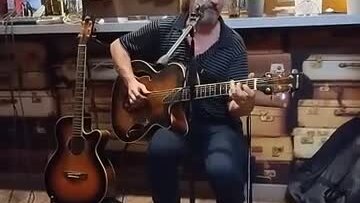 Слова песни любовь похожая на сон. Песня вылей. Танго маленький цветок. Божья коровка улети на небо там. Мелодия похожа на.