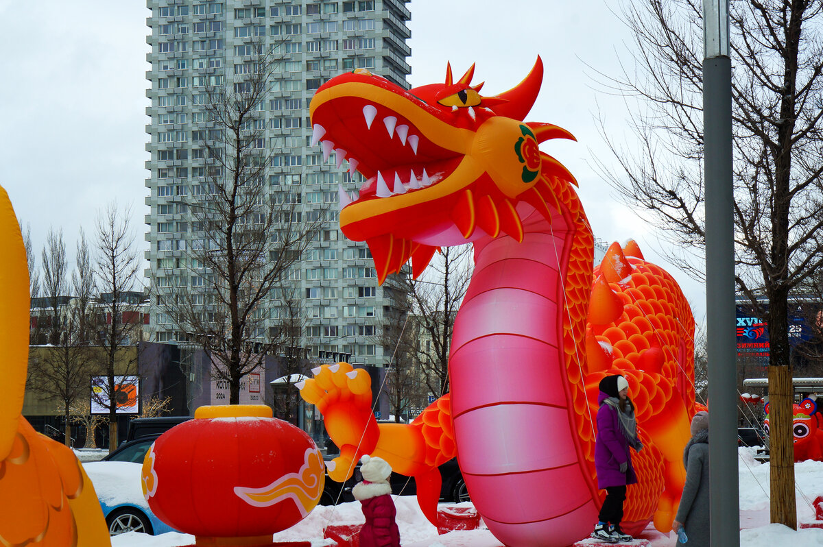 Новый2 арбат ссср. Центральный вокзал в нью-йорке с часами. Новый арбат 15 часы магазин. Новый арбат 15. Новый арбат д.