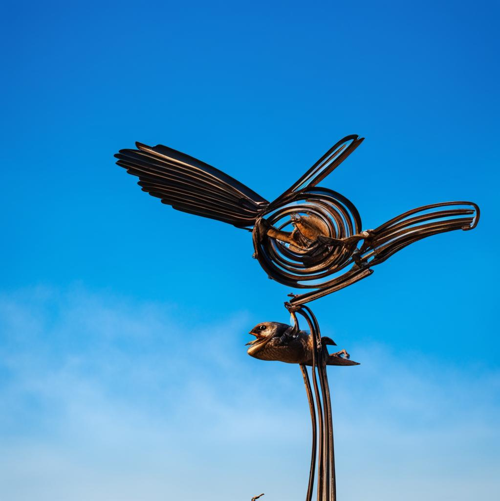 Железные страж-птицы у фантастов определяли облик будущих противостояний. И будущее для России и мира наступило