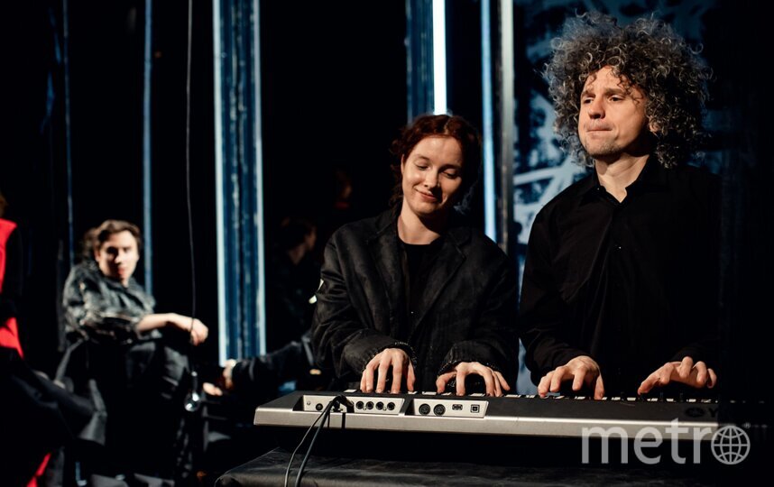    Герои говорят языком и словами из пушкинских пьес, но выглядит это актуально.teatr-subbota.ru