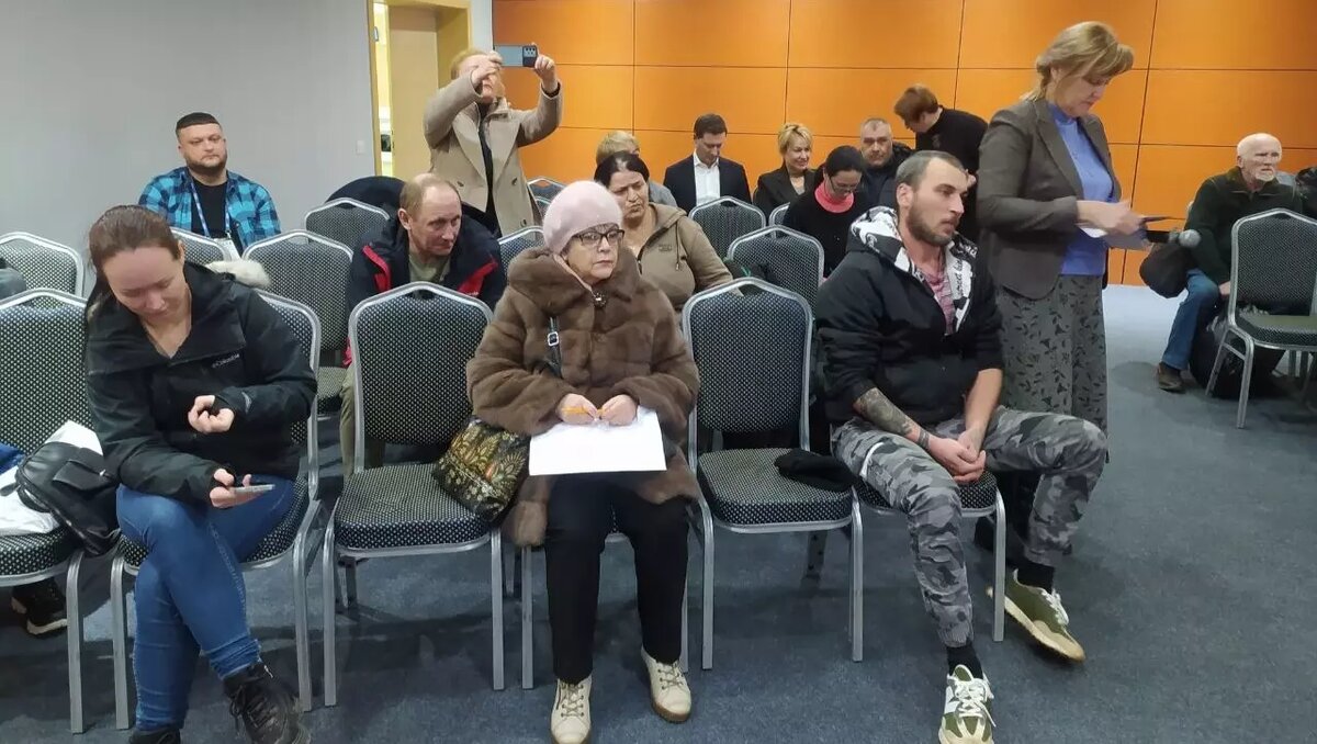     Журналисты федеральной программы «Мужское/Женское» когда узнали, что в Ростове существует порядка 200 аварийных домов, в срочном порядке приехали в донскую столицу, сообщила RostovGazeta депутат Наталья Оськина.