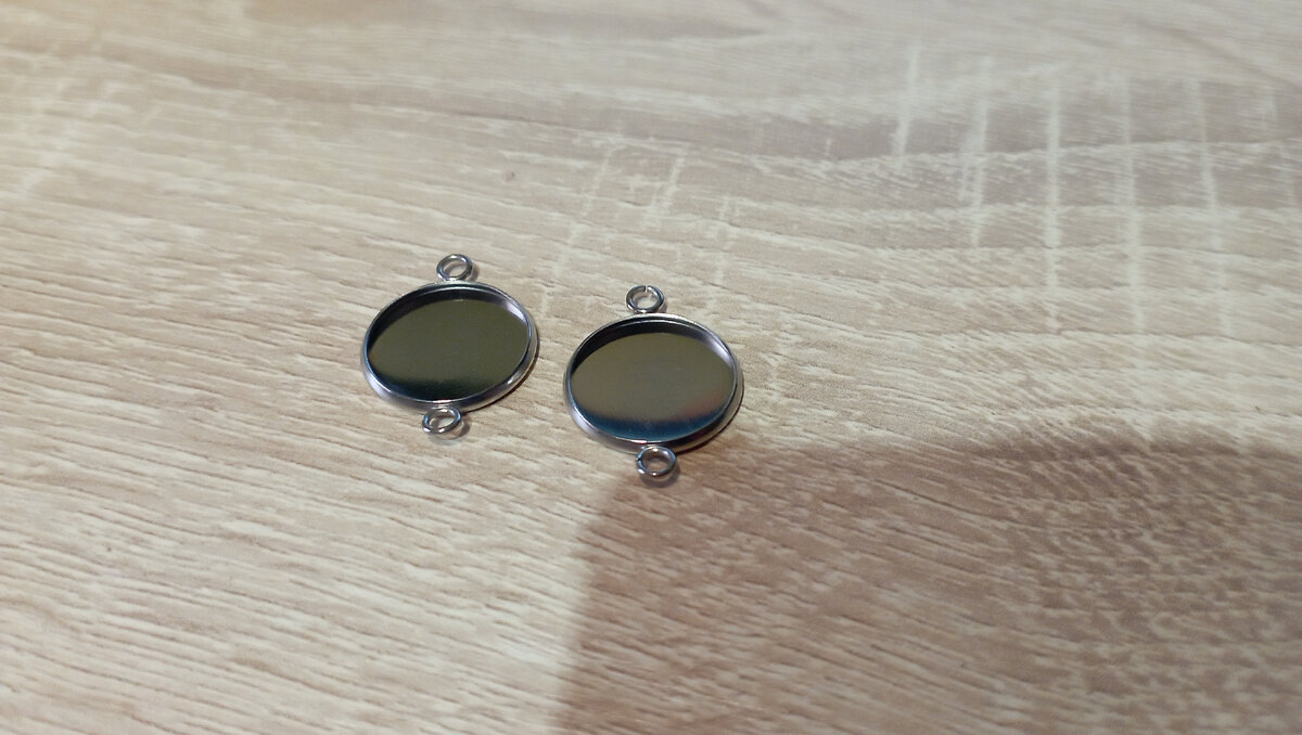 Основы для заливки эпоксидной смолы или иначе - формы для серëг из эпоксидной смолы 