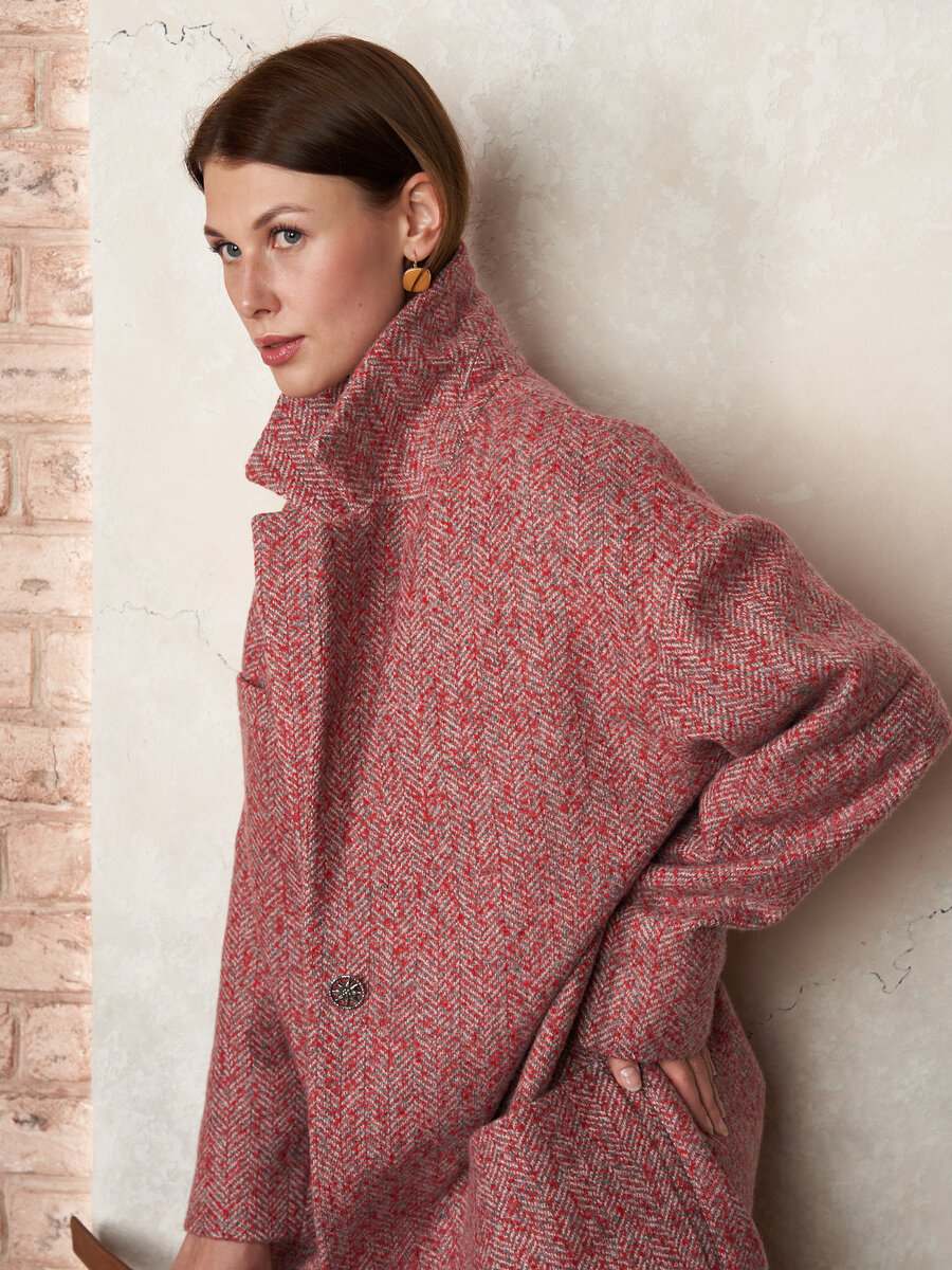 Оверсайз пальто Aurinko с 100% натуральным хлопковым подкладом https://www.wildberries.ru/catalog/49645067/detail.aspx?targetUrl=EX