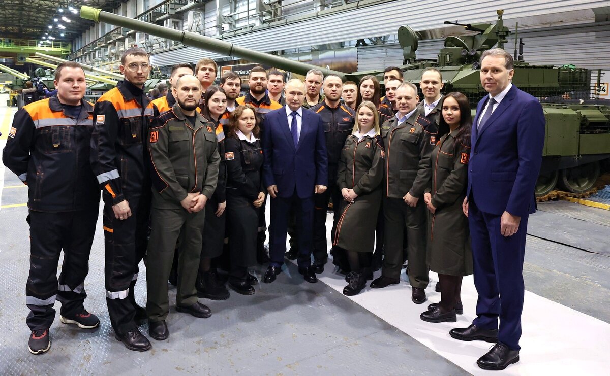 А это Уралвагонзавод. Здесь производят самые крутые в мире танчики!