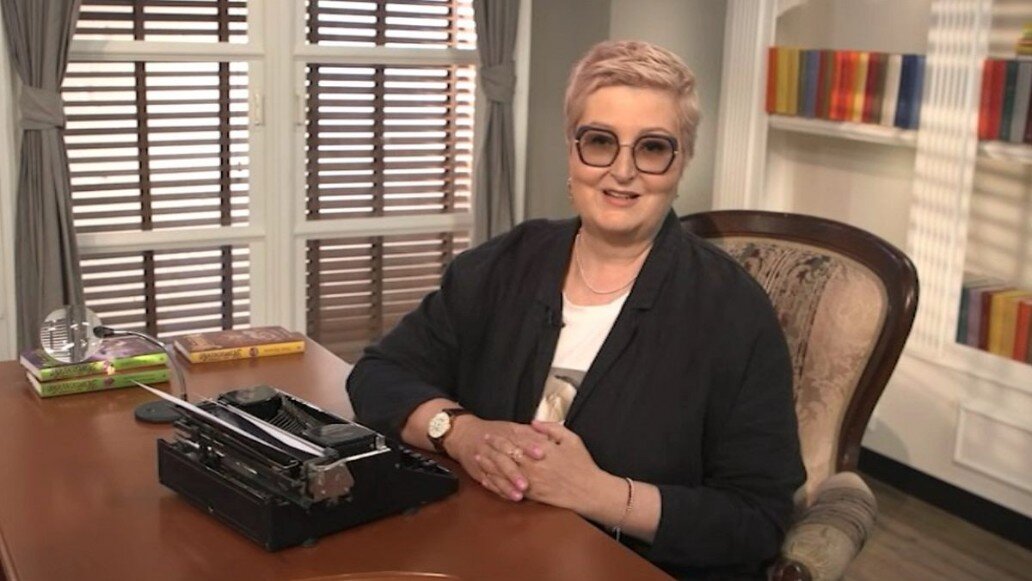 Спросил голос. Анекдот про старого еврея и свет на кухне. Анекдот про еврея и свет на кухне. Старый еврей. Громкий звук.