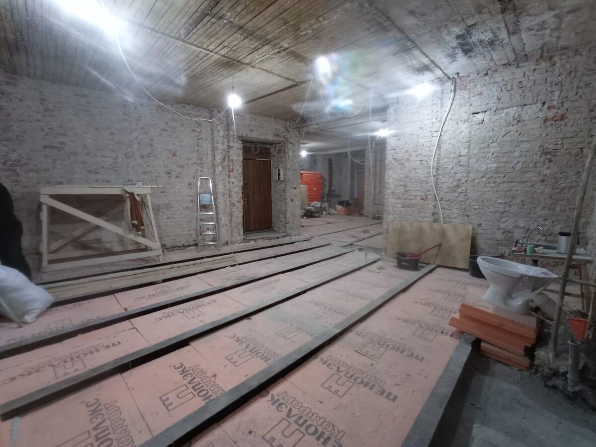 Перекрытие м2. Жб плита перекрытия монолит толщина. Плита перекрытия с профлистом монолит. Плита перекрытия 100 мм монолит нагрузка. Двутавровые балки на пролёт 8 метров.