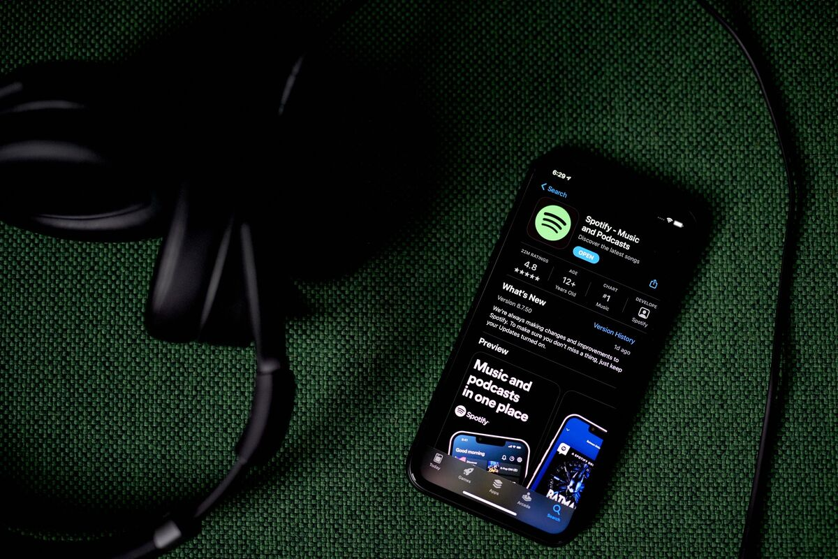 Приложение Spotify в Apple App Store.Фотограф: Габби Джонс/Bloomberg