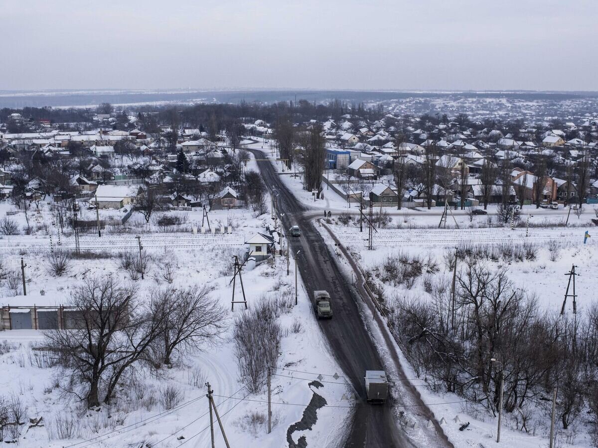    Вид на Авдеевку© AP Photo / Evgeniy Maloletka