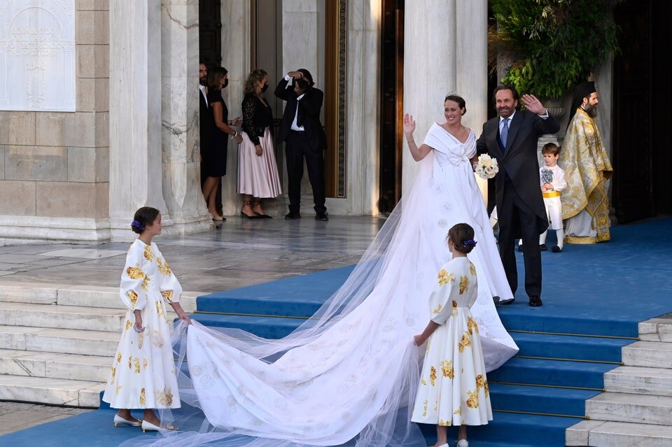  Сказочные свадебные платья королевских особ очаровывают поклонников моды по всему миру и излучают чистую романтику.-24