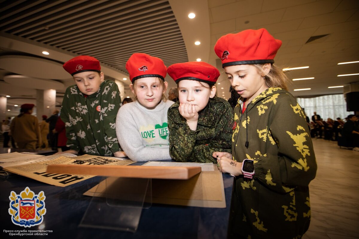  📷    В Оренбурге состоялся концерт «Мы чтим, гордимся, помним» Андрей Севостьянов