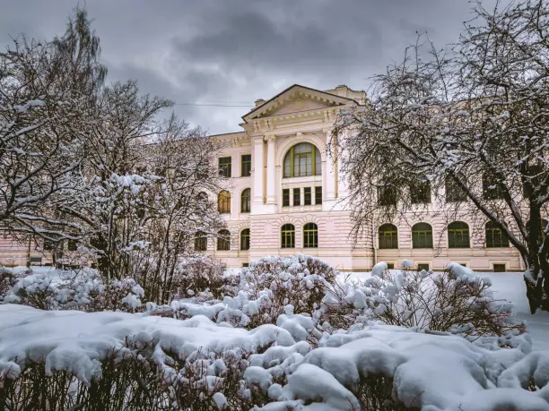 Политехнический институт