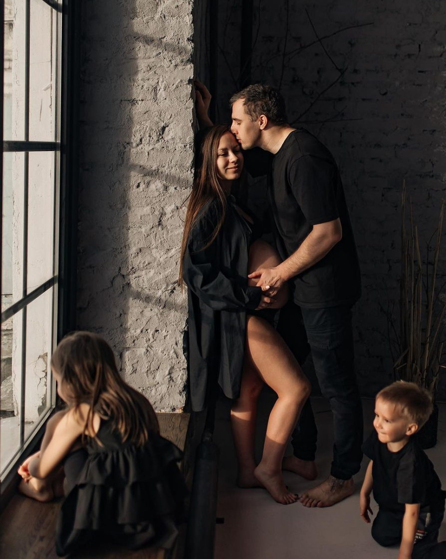 красивая семья. ребенок в семье. семья солнце. сохранить семейное счастье. сохранить семейное счастье.