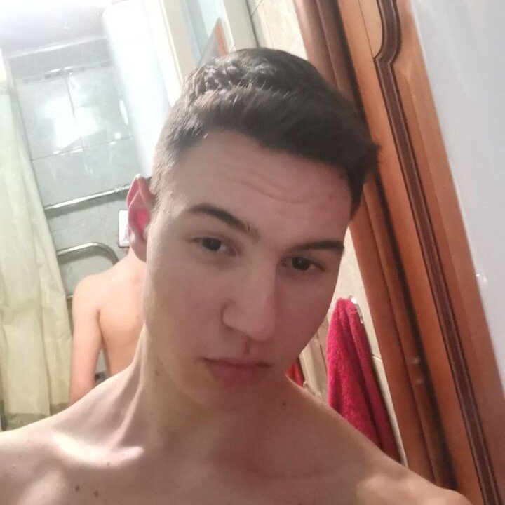 И сейчас , обычная атлетичная форма какого-нибудь легкоатлета условно говоря