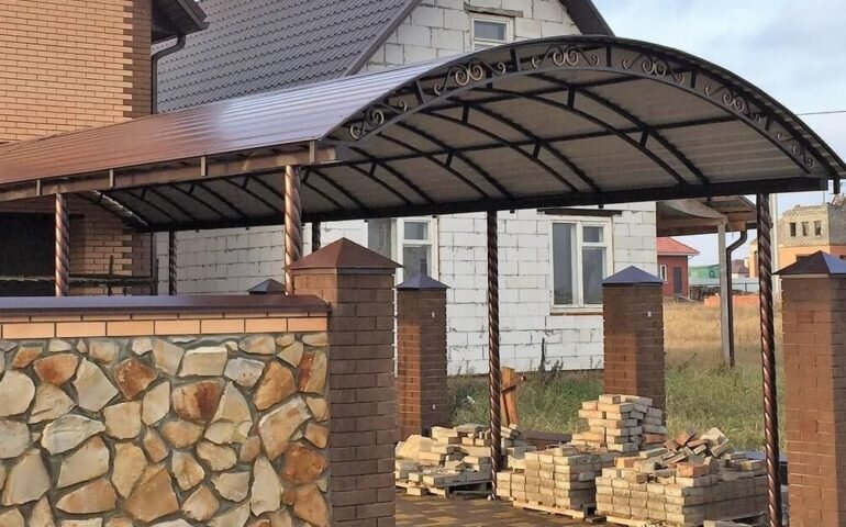 Арочный навес из профнастила