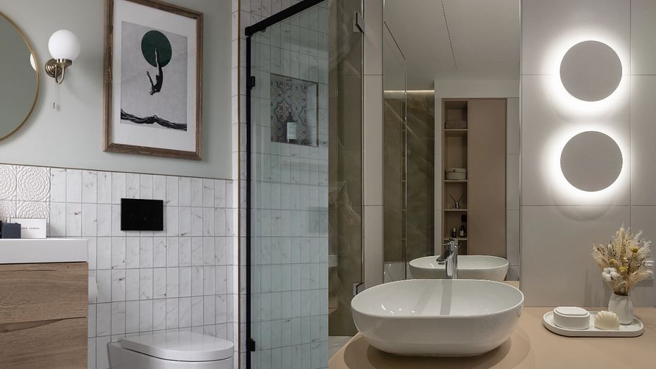 Соцсети блогера emma.merry.styling (слева) и проект студии PÚROBURO (справа)