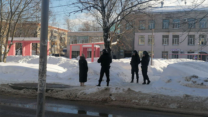 В ЛОБНЕ ИЗ-ЗА УГРОЗЫ ВЗРЫВА ЭВАКУИРОВАЛИ ЖИТЕЛЕЙ ТРЕХ ДОМОЙ ПО УЛИЦЕ  МИРНОЙ. ФОТО: ЦАРЬГРАД