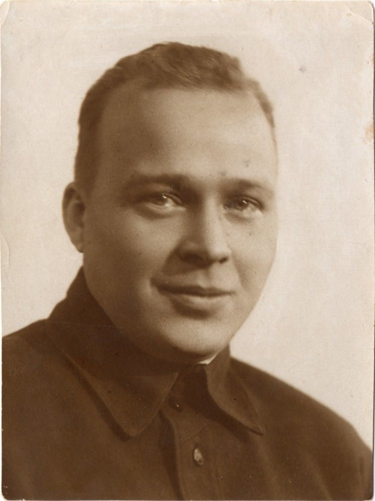 Аркадий Гайдар (Голиков) (1904-1941)