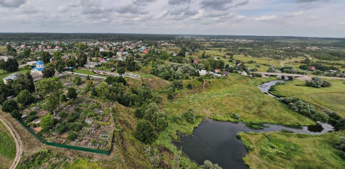 На рынке полно предложений дач. Не стоить брать первый попавшийся вариант