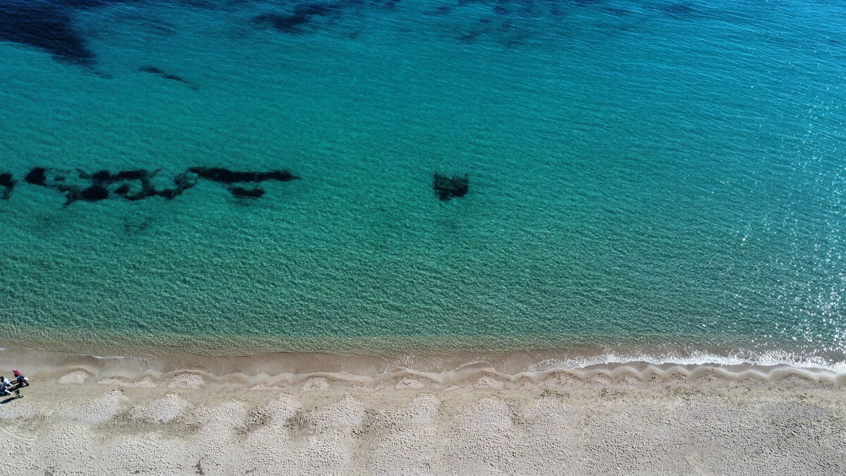 Песок пылеватый светло коричневый. Песчаный карьер в ленинградской области. Песок природный. Горы песка карьер. Пустыни беларусь.