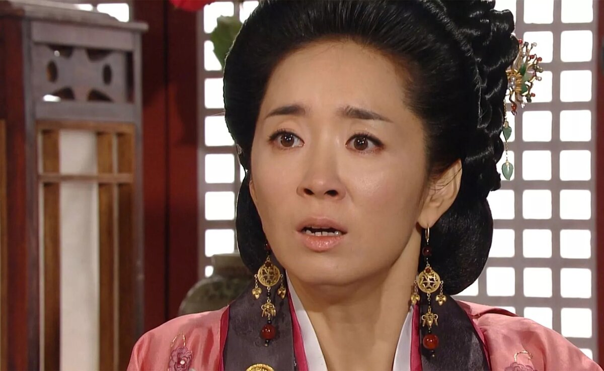 Кадр из сериала «Королева Сондок»