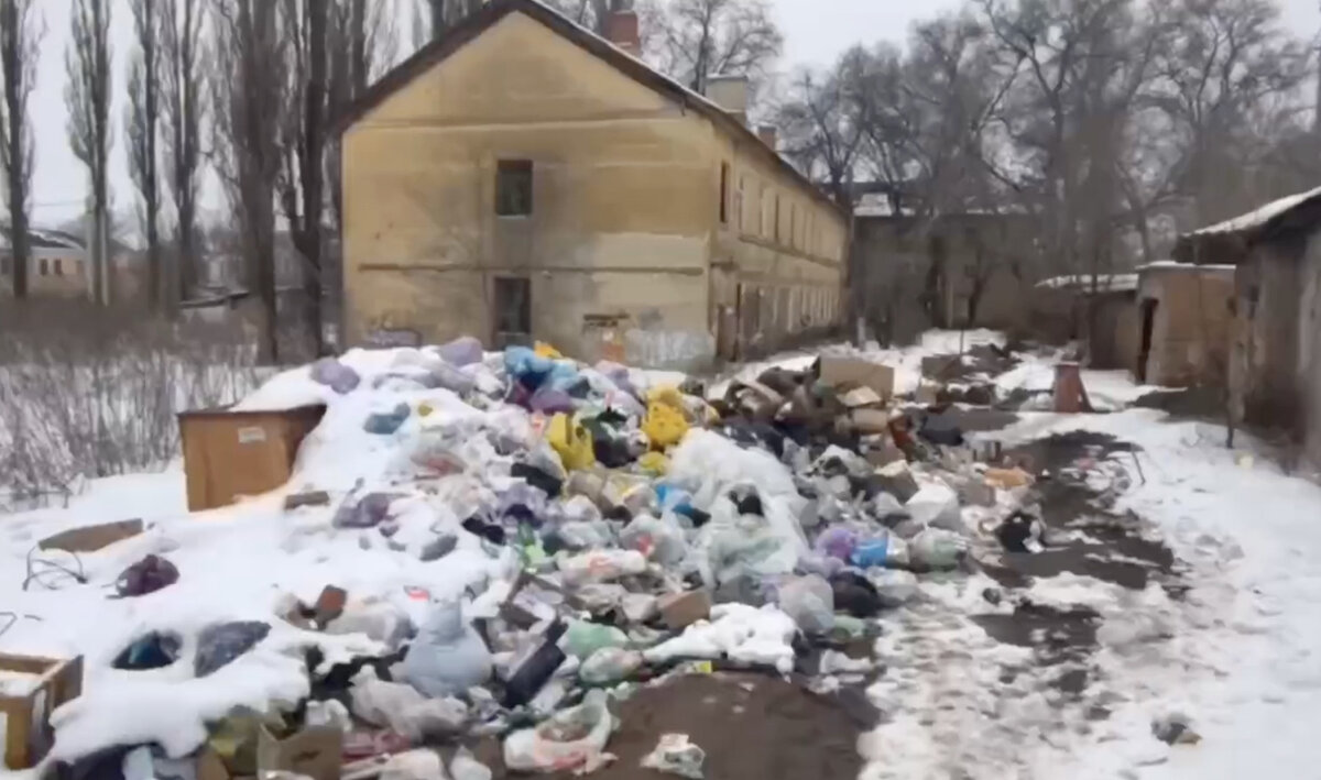 Город Семилуки всё больше превращается в огромную помойку | Новости  Воронежа РФ | Дзен