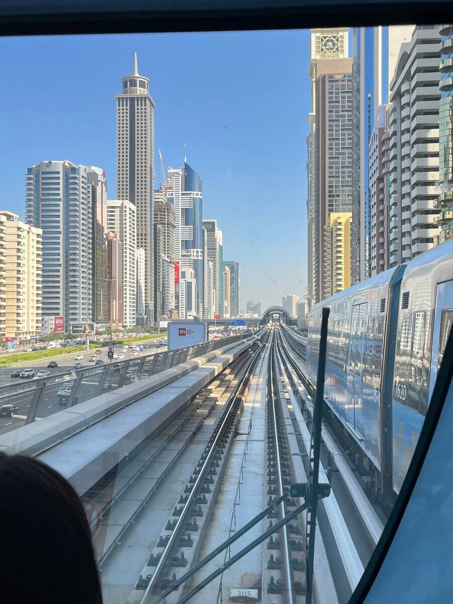 Метро Дубая