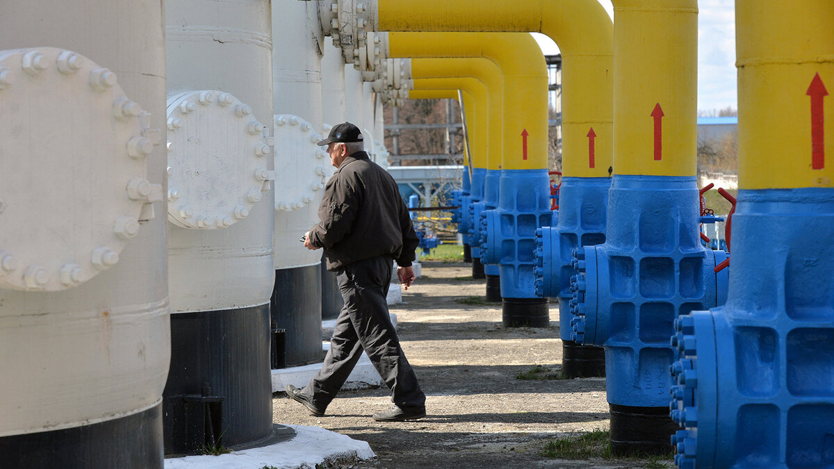    Газонасосная станция в Киевской области Украины© AFP / Genya Savilov