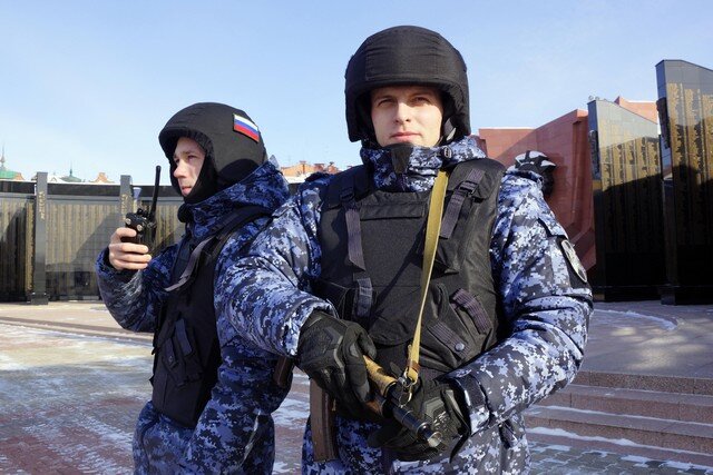    1 место: Младший сержант полиции Роман Липин, сержант полиции Анатолий Янкин – Хабаровск Фото: Управление Росгвардии по Хабаровскому краю