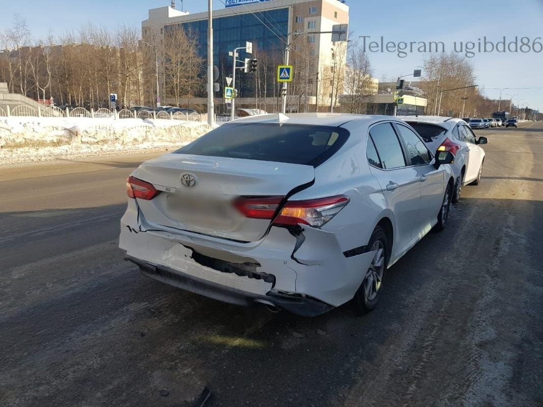    Водитель ВАЗа в Сургуте спровоцировал массовое ДТП