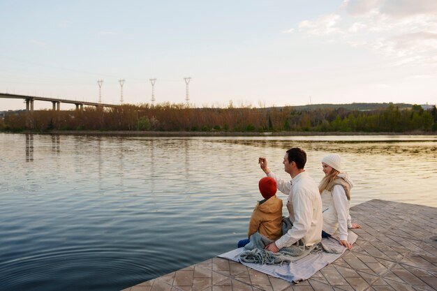 песня вокруг тебя весь мир кружит. текст песни монатик. Monatik кружит текст. песня вокруг тебя весь мир кружит. песня вокруг тебя весь мир кружит.