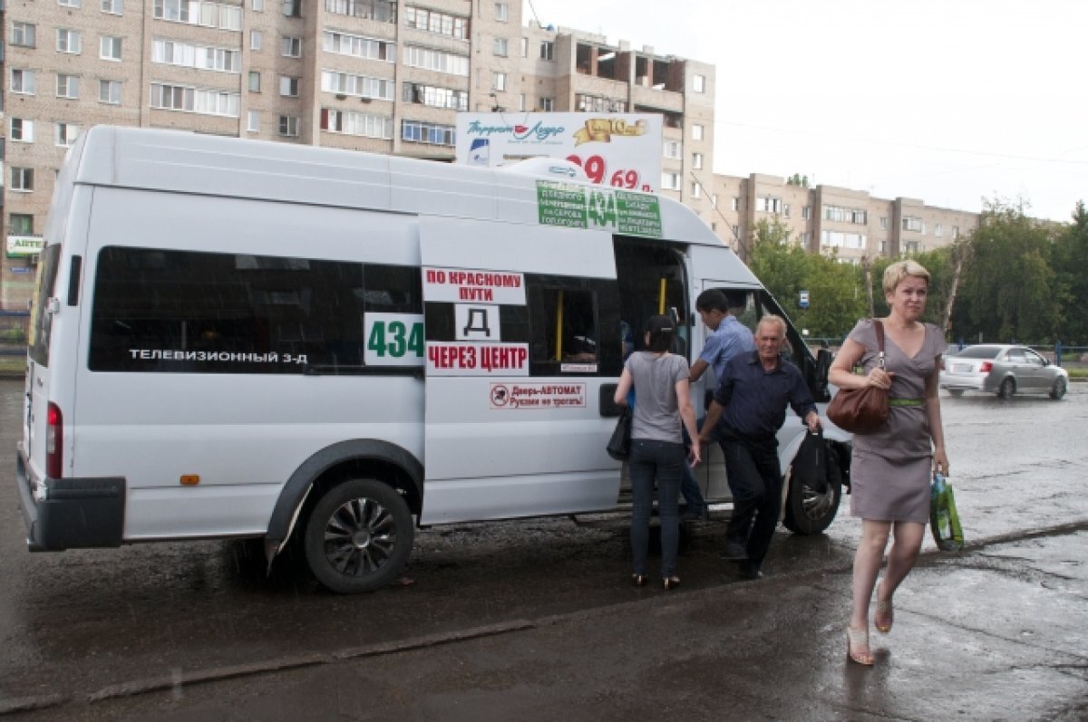    По трём маршрутам в Омске будет чаще ездить общественный транспорт