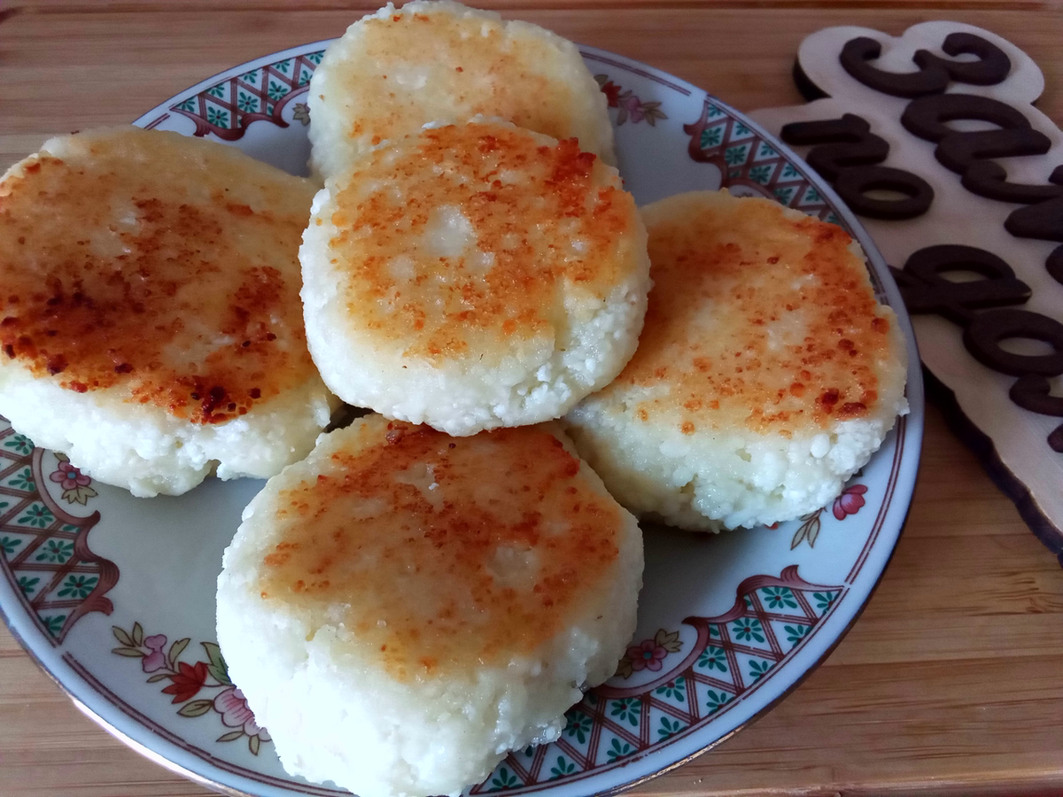 Сырники без яиц с манкой. Фото от автора
