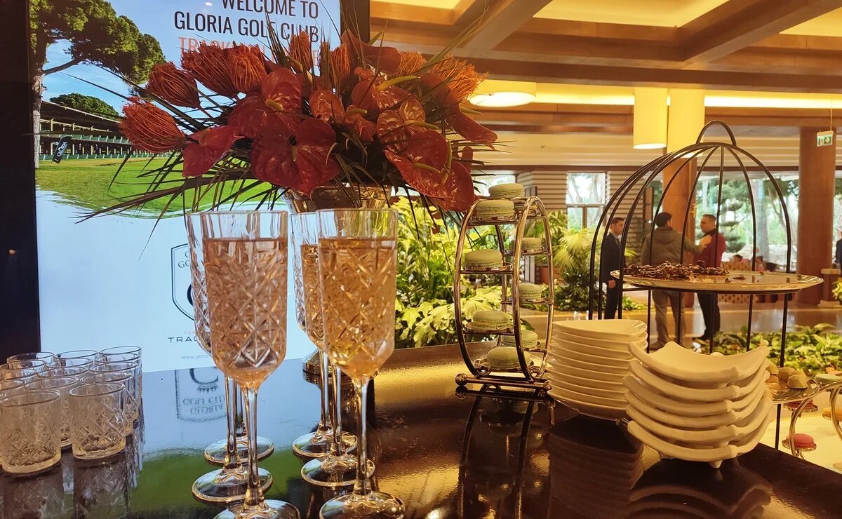    PEGAS Touristik перед летним сезоном познакомил лучших партнеров с сетью Gloria Hotels
