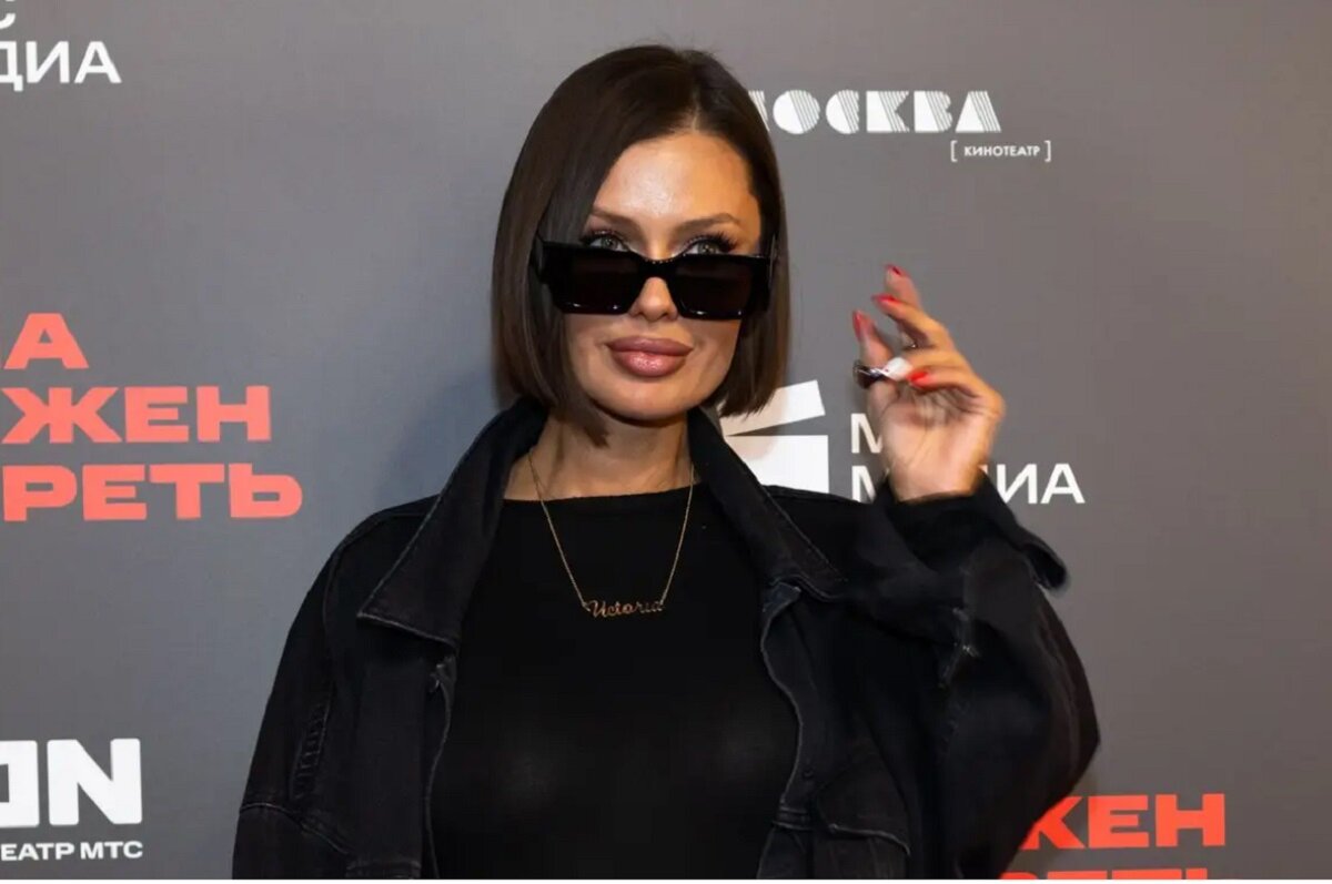 над ещё не улёгшимся после недавней бури. над еще не улегшимся после недавней. в 7 лет я думала что взрослая в 14 думала что я страшная. нестерова бабушка на сносях. спасибо завнимани смешные.