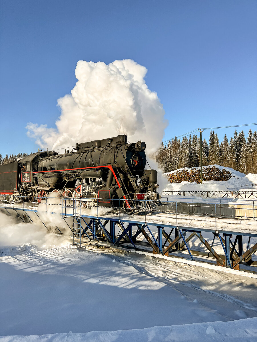Рускеальский экспресс на станции «Рускеала»