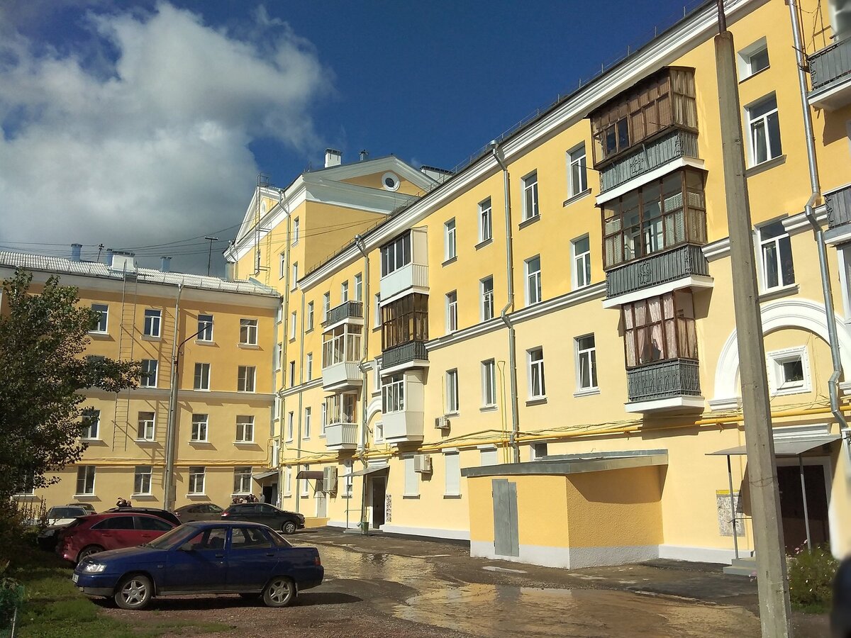 Дом по адресу г. Каменск-Уральский, ул. Алюминиевая, д. 37 после капитального ремонта